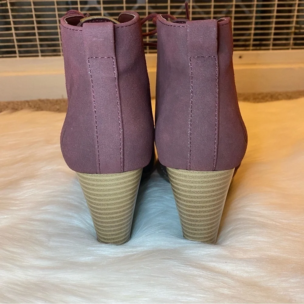 Nautica Mauve Wedges Size 6.5